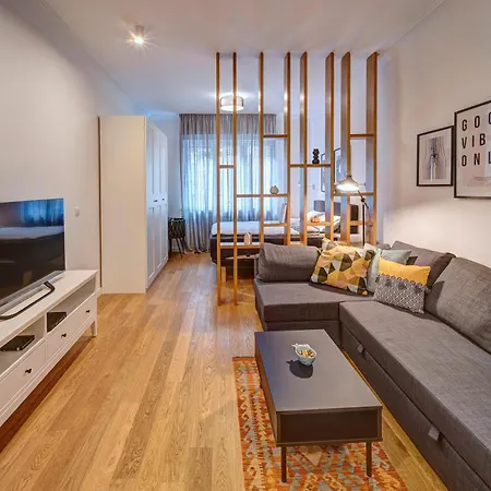 Miss Sunshine 4* Apartment Belgrade Exterior photo